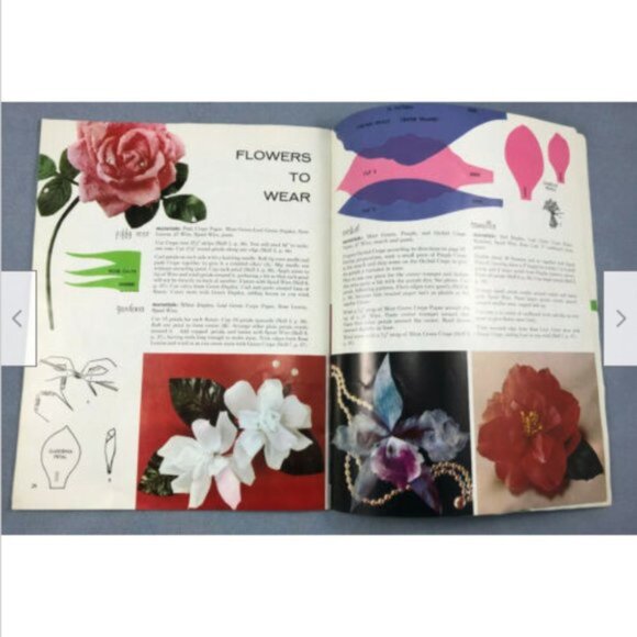 Dennison How to Make Crepe Paper Flower Rose Vtg Hand Craft Book 1963 - Picture 3 of 6